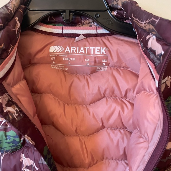 Ariat vest L down - Picture 3 of 3